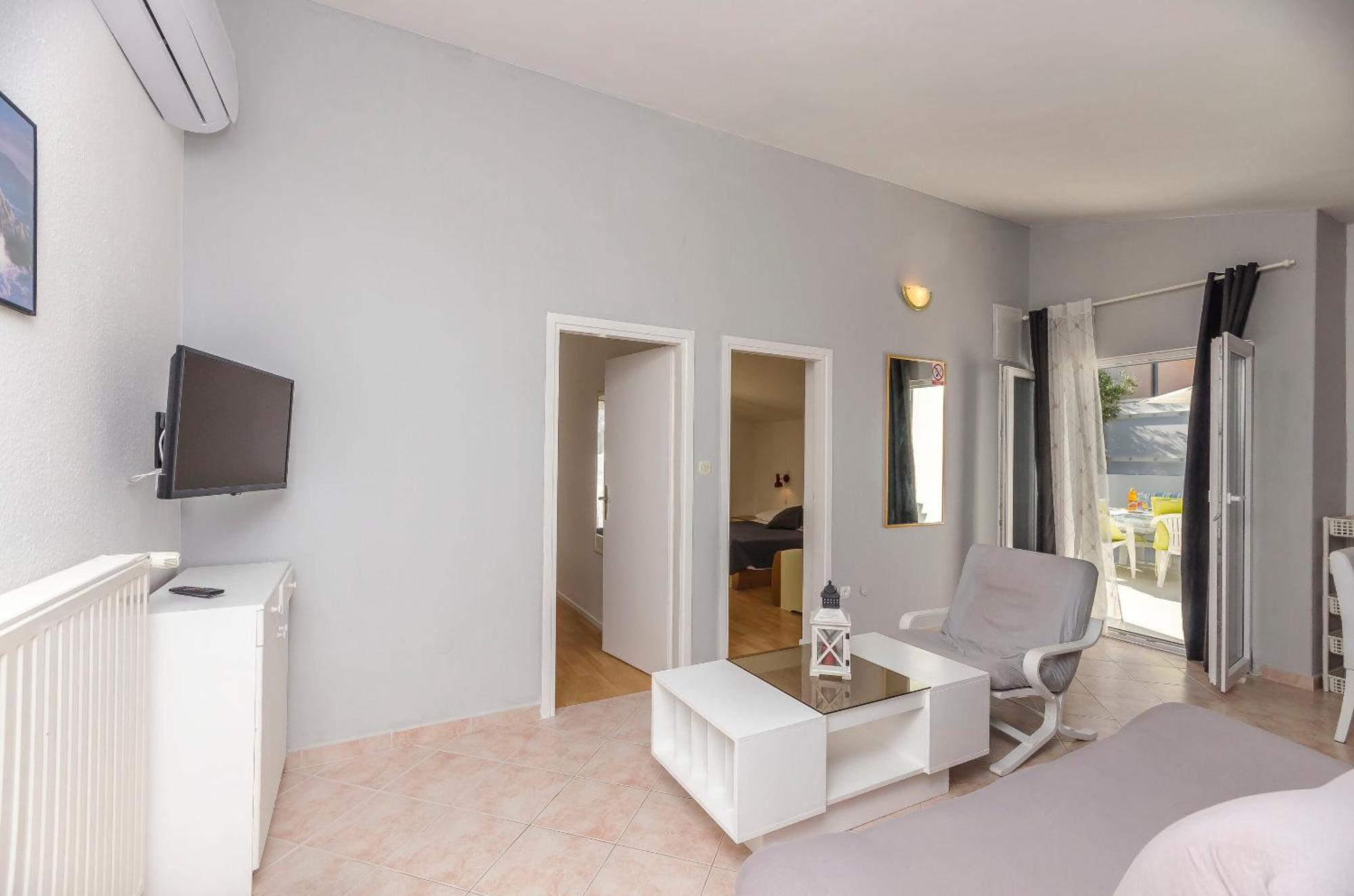 Apartments Manda โวดีเซ ภายนอก รูปภาพ