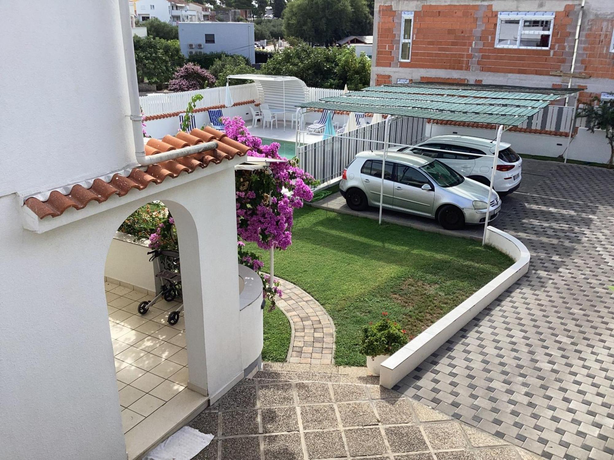 Apartments Manda โวดีเซ ภายนอก รูปภาพ